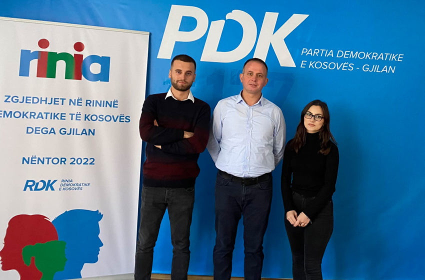  Qëndrim Qerimi dhe Dafina Sylejmani dy kandidatë për kryetar të Rinisë Demokratike, dega në Gjilan