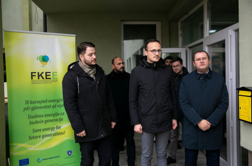  Vizitojnë shkollën “Rexhep Elmazi” për të parë nga afër punimet në projektin e efiçiencës së energjisë