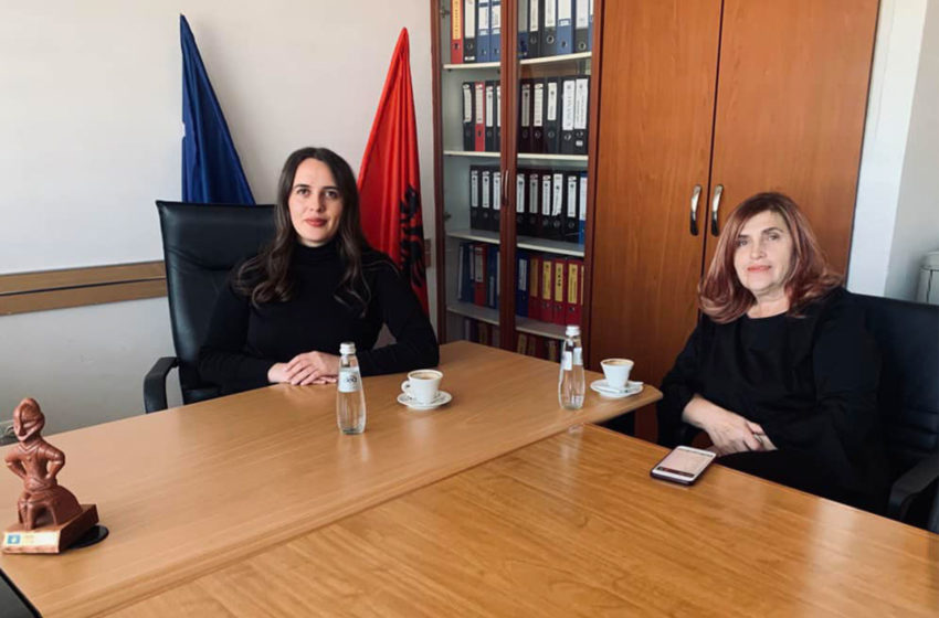  Drejtoresha Aurorë Osmani vlerëson punën e doktoreshës Ramize Ahmeti Ibrahimi