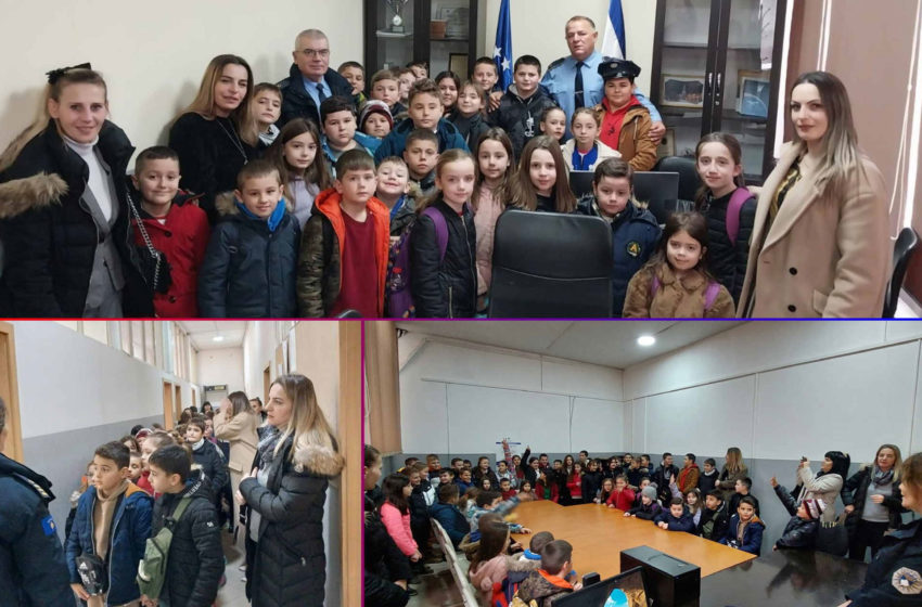  Vizitë e nxënësve në stacionin policor në Gjilan