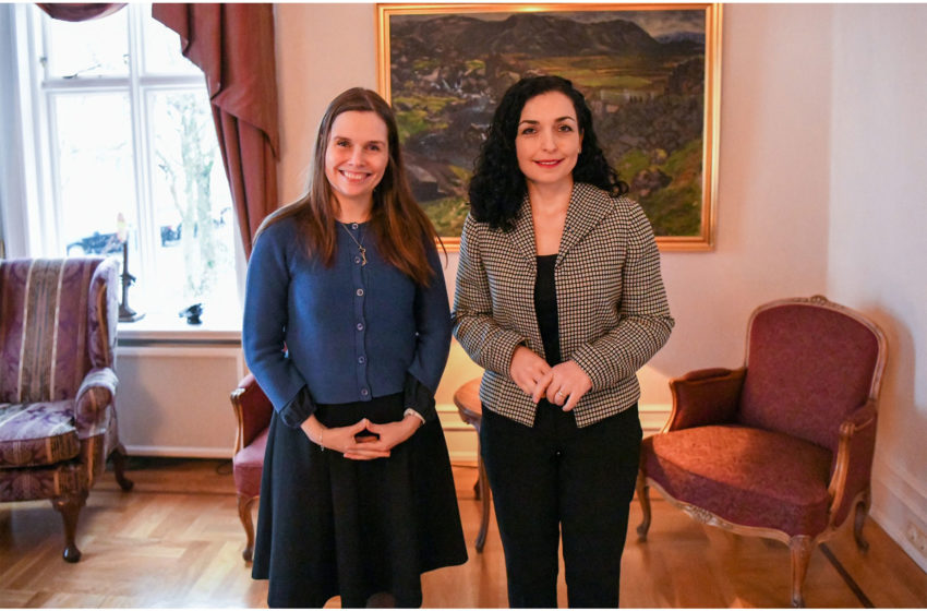  Presidentja Osmani u prit në takim nga kryeministrja e Islandës, Katrín Jakobsdóttir
