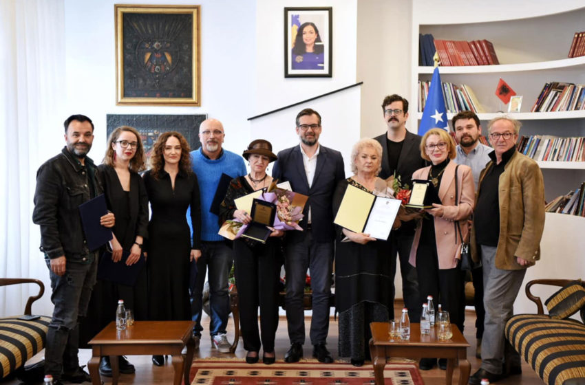  MKRS ndan Çmimet Vjetore për Teatër, në mesin e të nderuarve edhe Teatri i Gjilanit dhe aktorja Mejreme Berisha