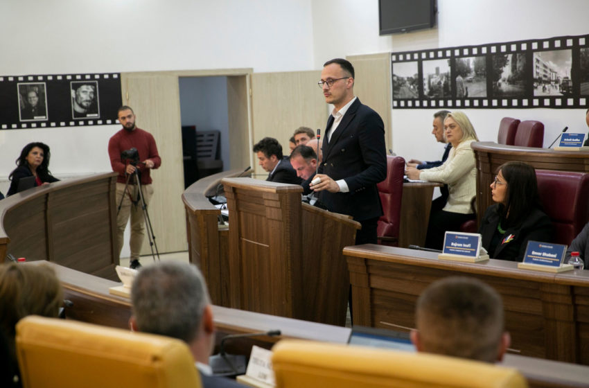  Kryetari Alban Hyseni raporton në Kuvend për qeverisjen njëvjeçare