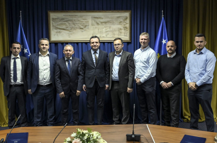  Kryeministri Kurti priti një delegacion të shoqatës “Inxhinierët Shqiptarë të Zvicrës”