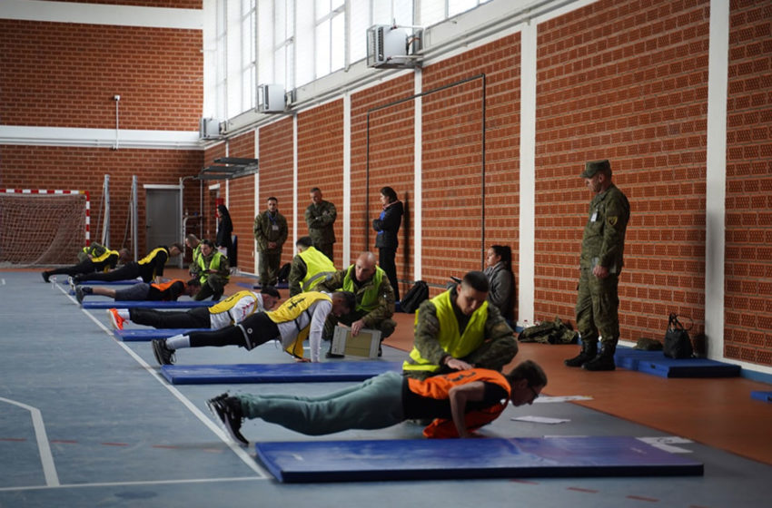  Ka filluar testimi fizik i të rinjve të cilët kanë aplikuar në konkursin për pranimin e 612 pjesëtarëve aktiv në FSK dhe 388 pjesëtarëve të komponentës rezervë