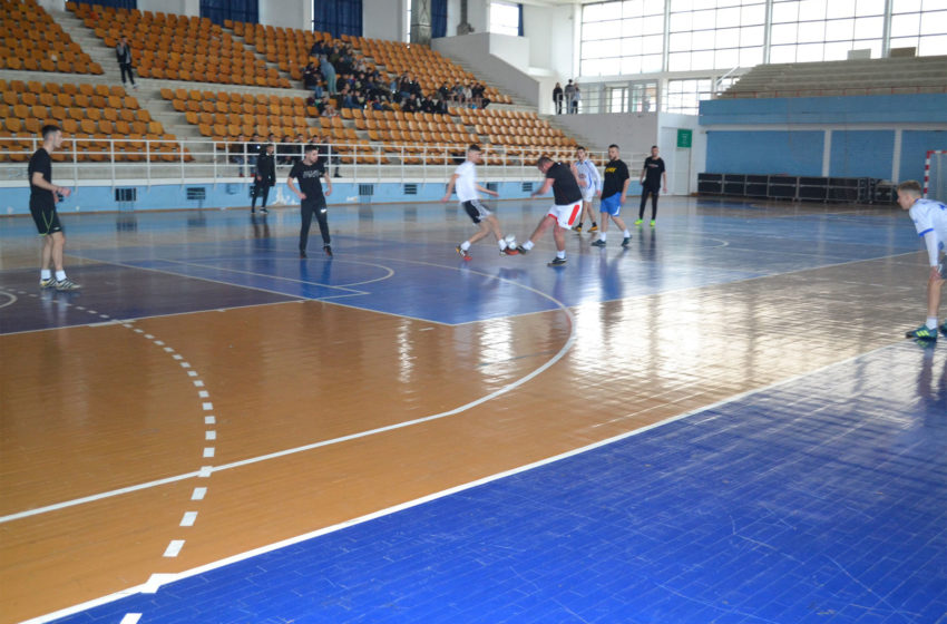  Studentët kanë organizuar turnir në futboll në kuadër të 10-vjetorit të UKZ-së