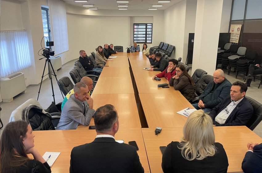  Komuna e Gjilanit ka mbajtur dëgjim publik për punësim të personave me aftësi të kufizuara  