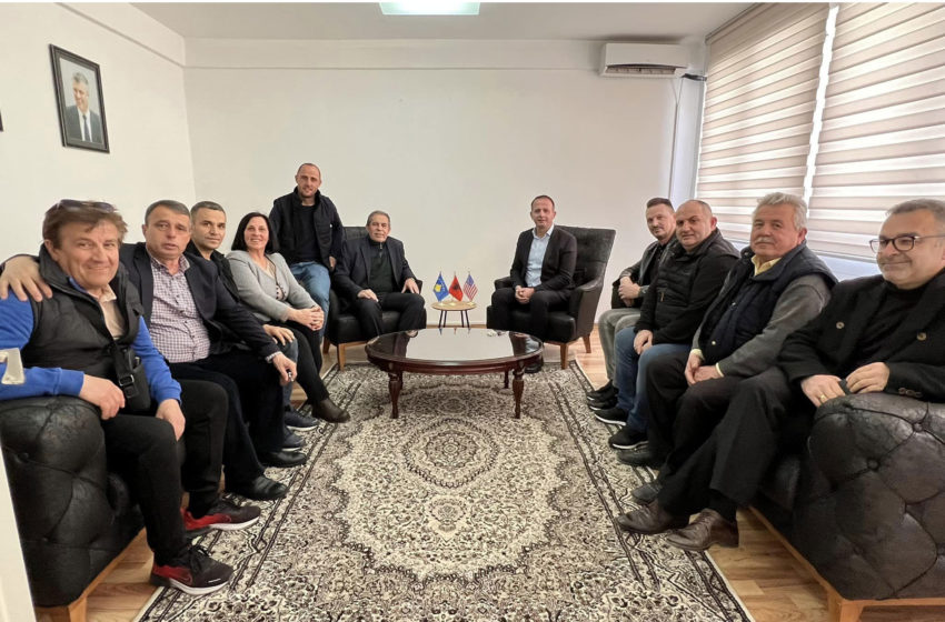  Rashiti: Së bashku do të vazhdojnë fuqizimin politik të PDK-së në Gjilan