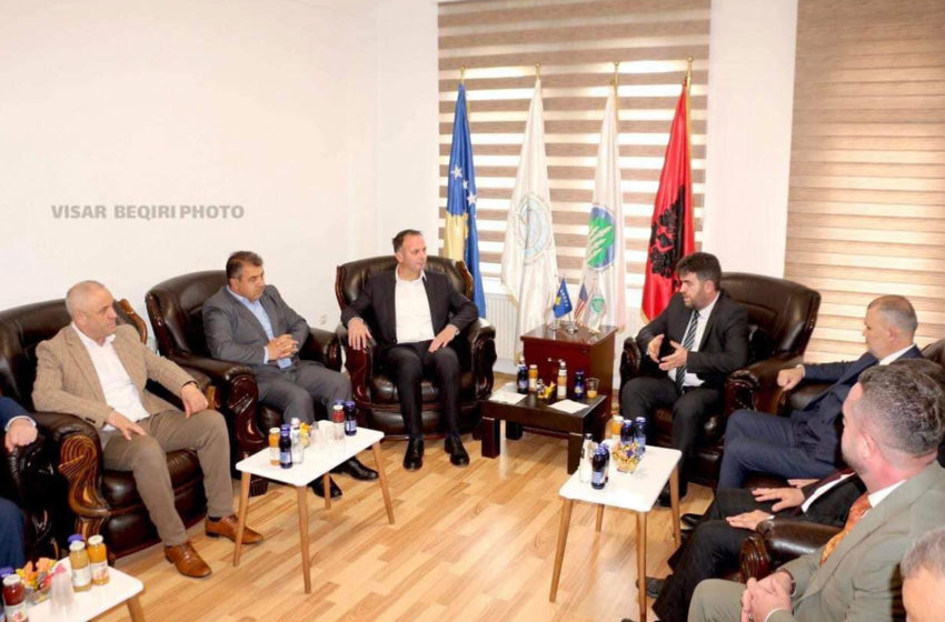  PDK e Gjilanit dhe kryetari Riad Rashiti urojnë për Festën e Fitër Bajramit