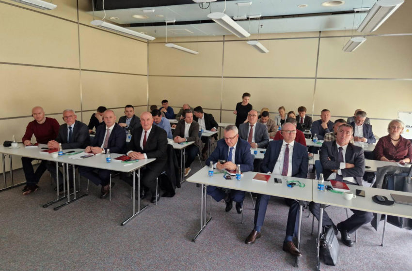  Kryetari Haliti po merr pjesë në një vizitë studimore në Slloveni