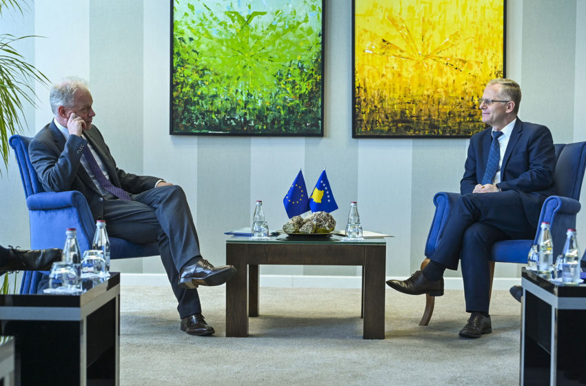 Zëvendëskryeministri Bislimi priti Drejtorin e Përgjithshëm për Fqinjësi dhe Negociatat e Zgjerimit të BE-së, Gert Jan Koopman