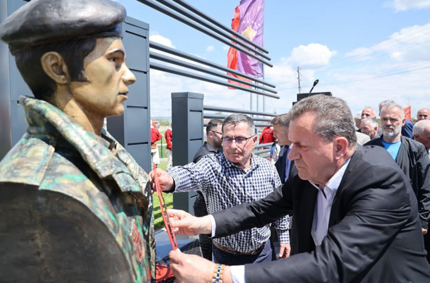  Përurohet busti i dëshmorit Florin Maliqi në Sadovinë të Çerkezve
