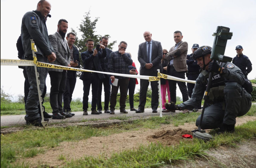  Policia e Kosovës pranon donacion nga UNDP per avancimin e kapaciteteve policore në detektimin e eksplozivëve