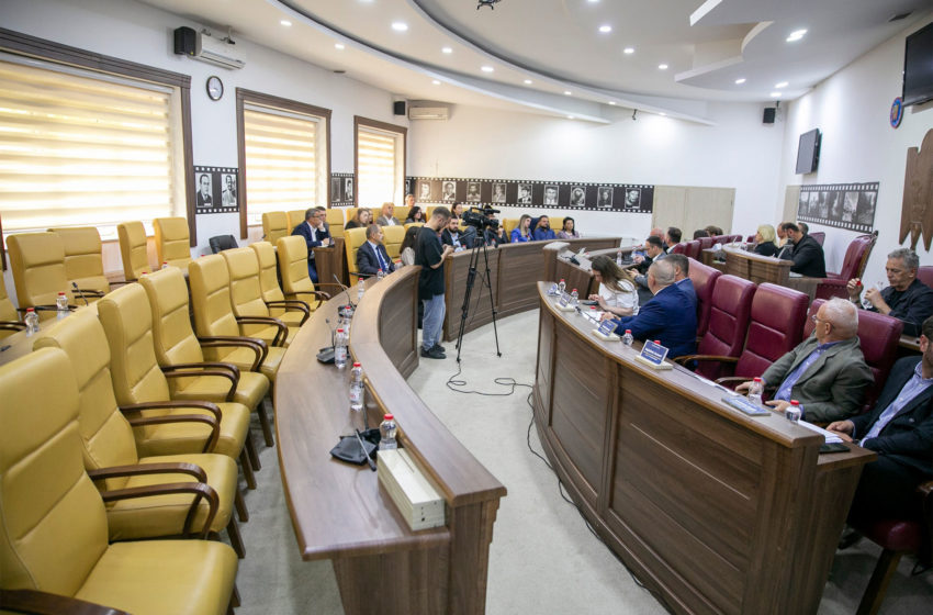  Në mungesë kuorumi, ndërpritet sërish seanca e sotme e Kuvendit Komunal të Gjilanit