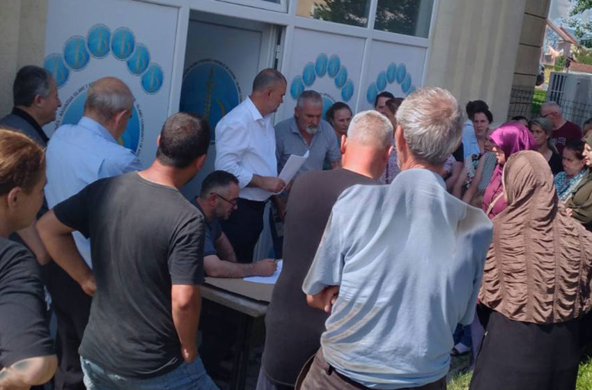  KBI në Gjilan ndanë 100 pako ushqimore me rastin e festës së Kurban Bajramit