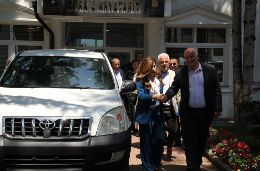  Komuna e Vitisë pranoi një veturë donacion nga Misioni i Kombeve të Bashkuara në Kosovë