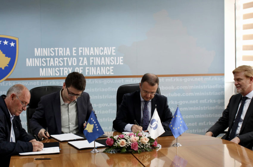  Nënshkruhet marrëveshja e grantit prej 2.5 milionë euro për trajtimin e ujërave të zeza në Gjilan