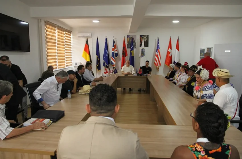  Kryetari Haliti priti në takim grupet folklorike dhe ansamblet pjesëmarrëse në festivalin “N’Karadak krisin tupanat”