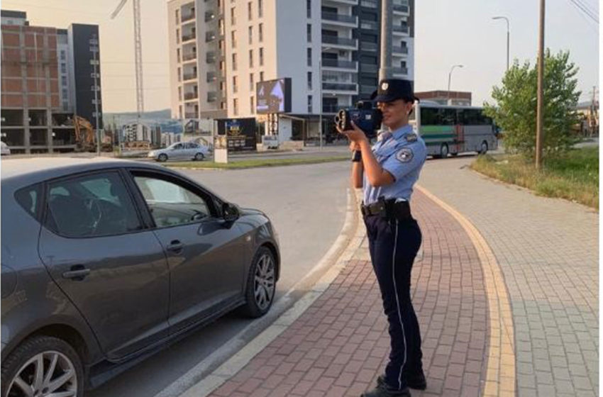  Policia shqipton mbi 1 mijë e 800 gjoba trafiku brenda 24 orëve të fundit
