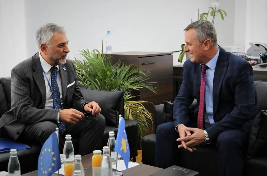  Kryeprokurori Blerim Isufaj pret në takim shefin e ri të EULEX-it, Giovanni Pietro Barbano