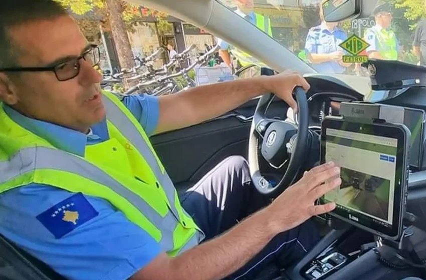  Kontrolli i trafikut përmes veturave me pajisje inteligjente