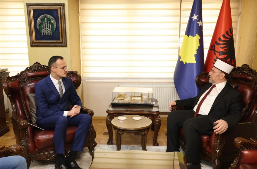  Myftiu Naim ef. Tërnava ka pritur në takim kryetarin e Komunës së Gjilanit, Alban Hyseni