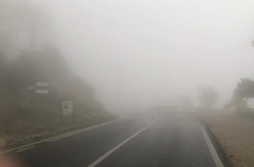  Policia apelon: Kujdes, mjegulla paraqet rrezik për shoferët