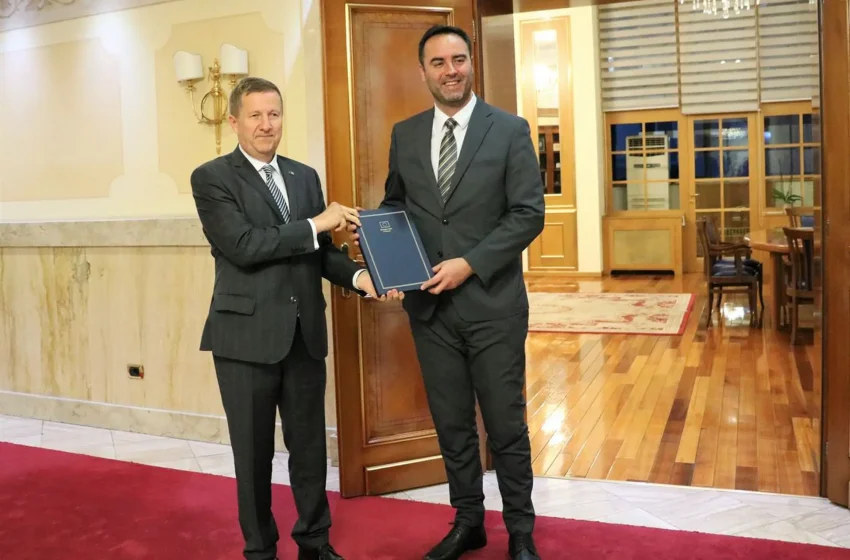  Kryetari i Kuvendit, Glauk Konjufca pranoi Raportin e Progresit për Kosovën