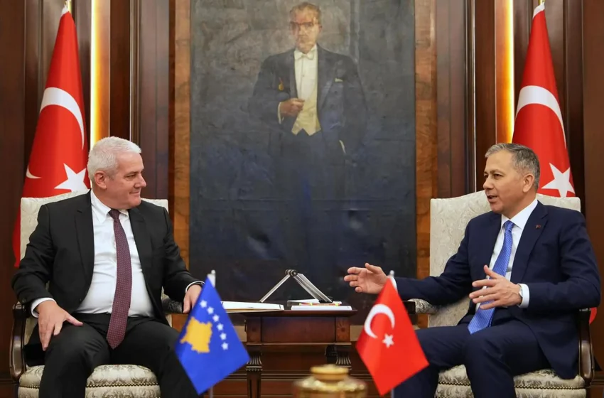  Ministri Sveçla u takua me ministrin e Brendshëm të Turqisë, Ali Yerlikaya