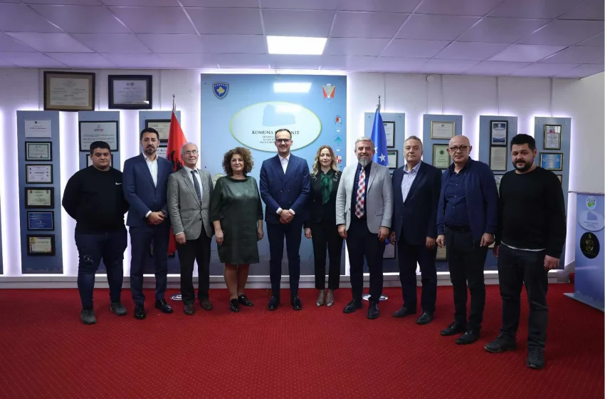  Komisioni për të Drejtat dhe Interesat Komuniteteve dhe Kthim vizitoi Komunën e Gjilanit