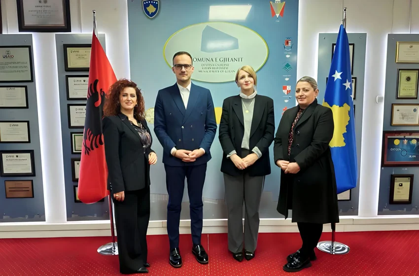 Kryeshefja Ekzekutive e Postës së Kosovës takoi kryetarin e Gjilanit dhe të Kamenicës