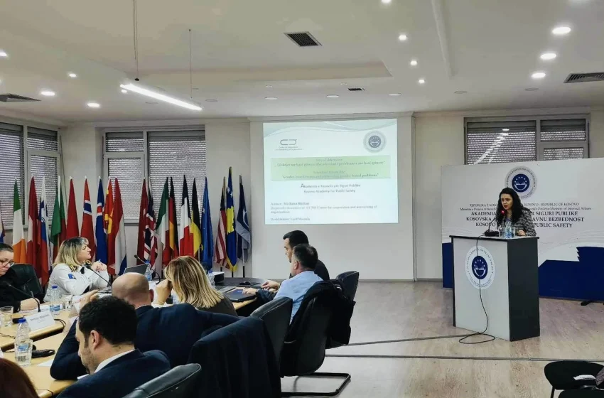  Mediana Bislimi pjesë e tryezës shkencore të Akademisë së Kosovës për Siguri Publike
