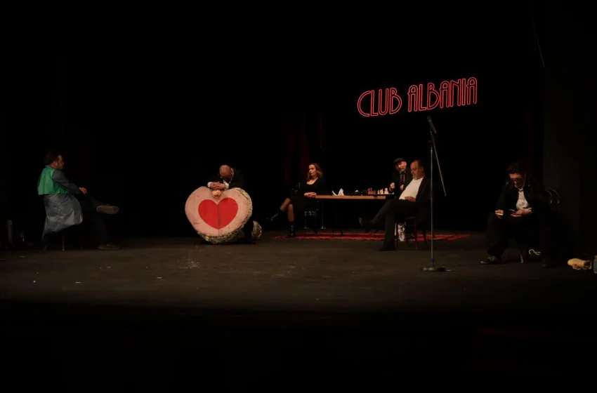  Bie Perdja! – Mbyllet “Talia e Flakës 2024”, shfaqja “Club Albania”, duartrokitet gjatë nga publiku