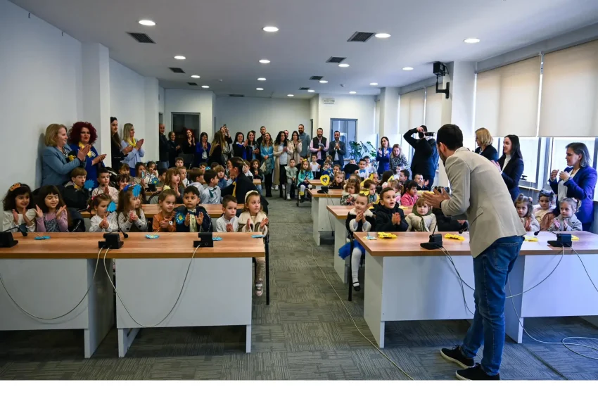  Kryetari i Kamenicës mirëpret vogëlushët e IP “Filizat”