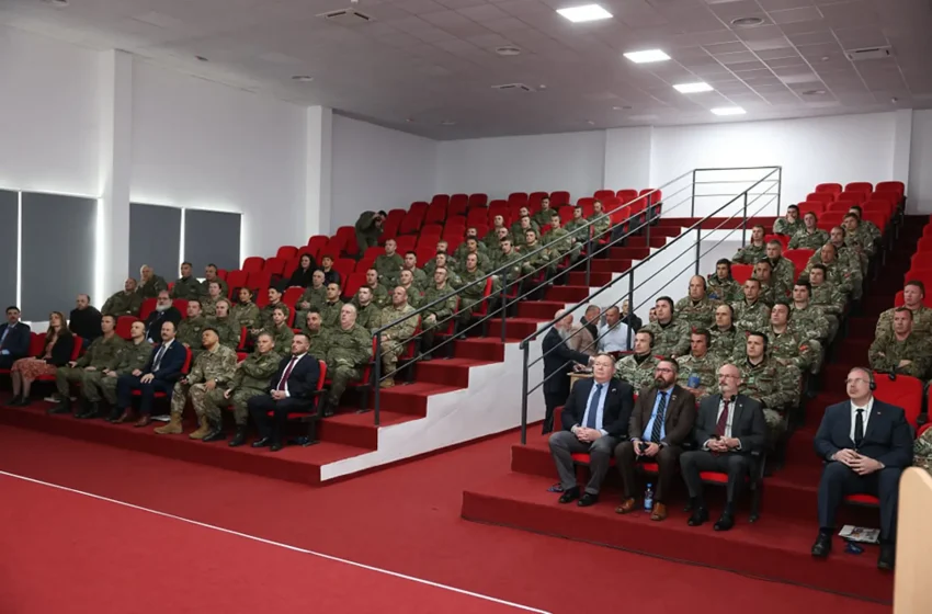  Certifikohen ushtarët nga Republika e Maqedonisë së Veriut dhe FSK-së