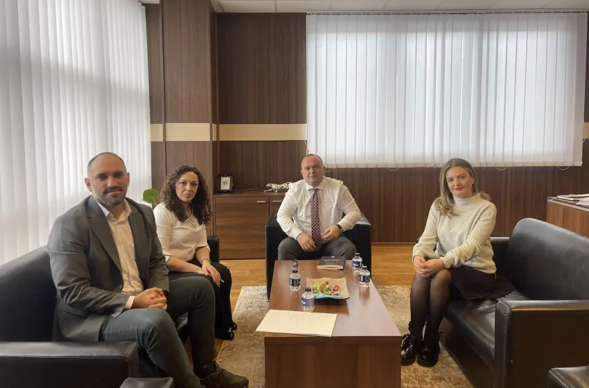  Fakulteti Juridik i UKZ-së dhe Prokuroria e Gjilanit shohin mundësitë̈ e bashkëpunimit për praktikën profesionale të studentëve
