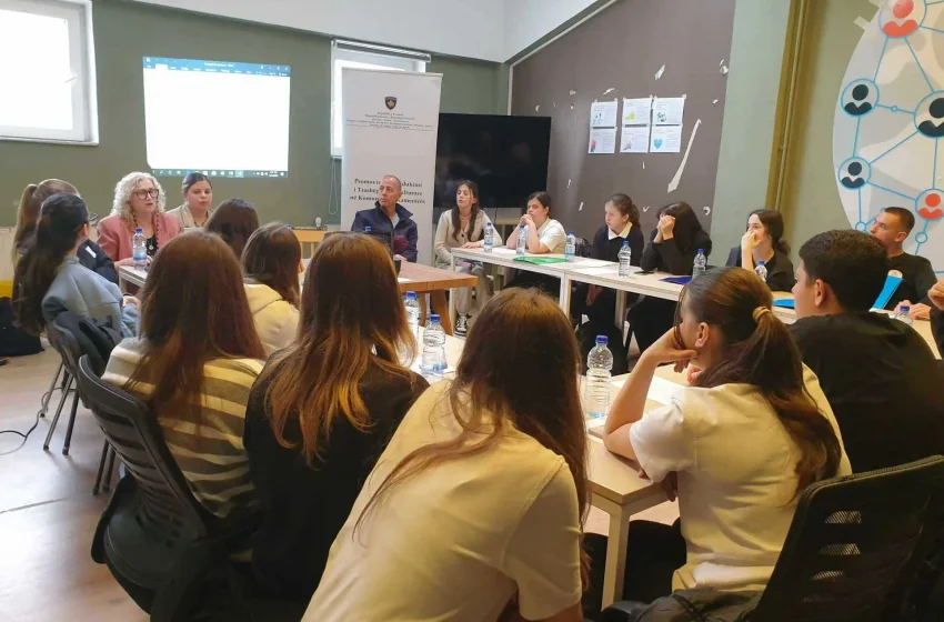  Dardanapress mbanë trajnimin e dytë: “Informimi i të rinjve për diverzitetin e trashëgimisë kulturore të Komunës së Kamenicës”