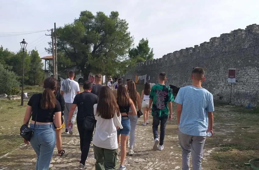  Rahimaj: Komuna e Kamenicës mbulon shpenzimet e ekskursionit pesëditor në Shqipëri