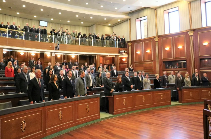  Seancë solemne e Kuvendit në shënim të 25-vjetorit të Betejës së Koshares
