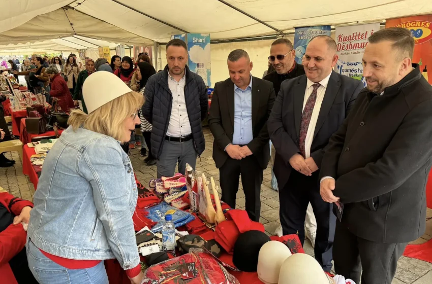  Drejtori Shabani merr pjesë në Panairin Tradicional të Prizrenit