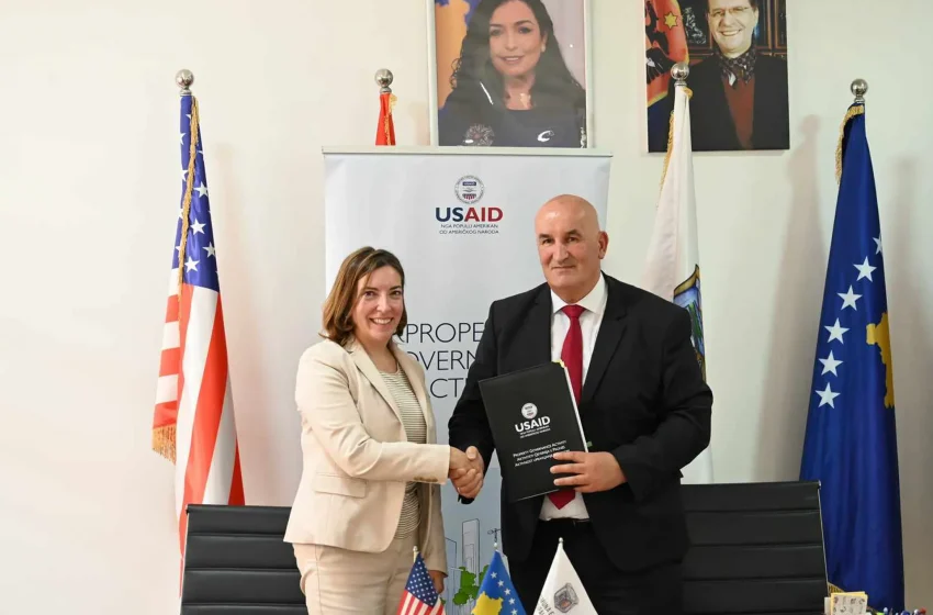  Komuna e Vitisë nënshkruan Memorandum Mirëkuptimi me USAID- in