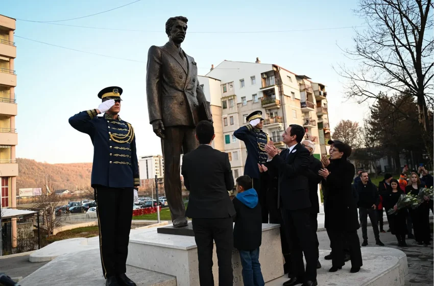  Mbahet akademi përkujtimore dhe zbulohet shtatorja e heroit Metush Krasniqi