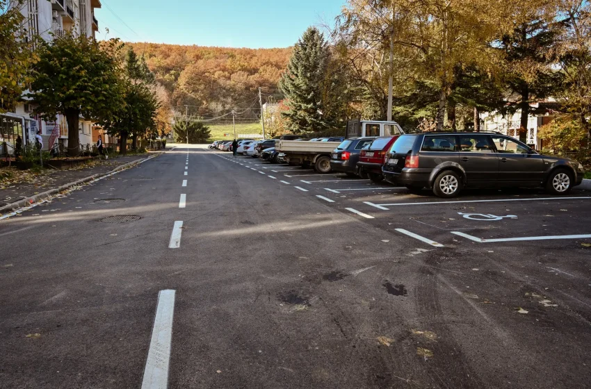  Rahimaj: Rregullohet hapësira për 31 parkingje në Kamenicë