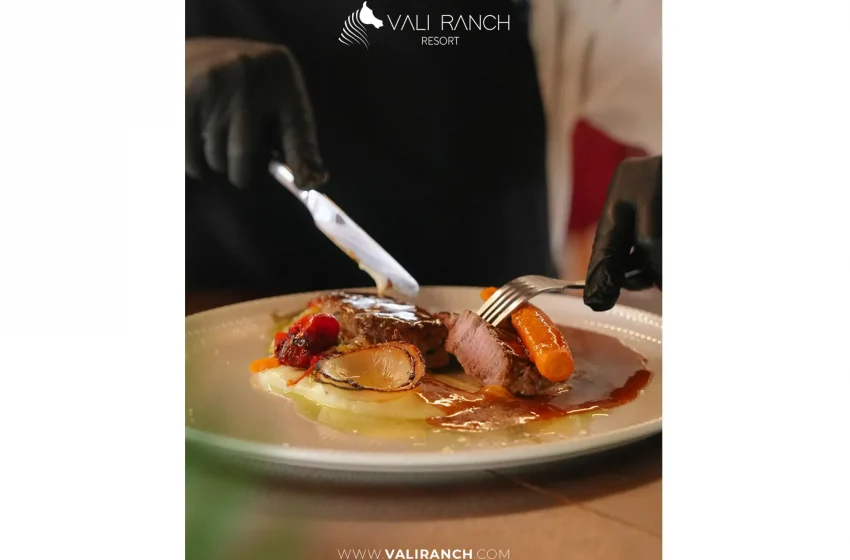  Vali Ranch Resort: Restaurant Romantika