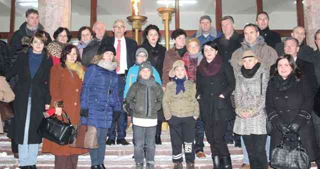 Familja Mala dhe Berisha, ndezin flakadanin e “Flakës…”