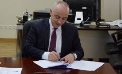 Ministri i Infrastrukturës, Lutfi Zharku