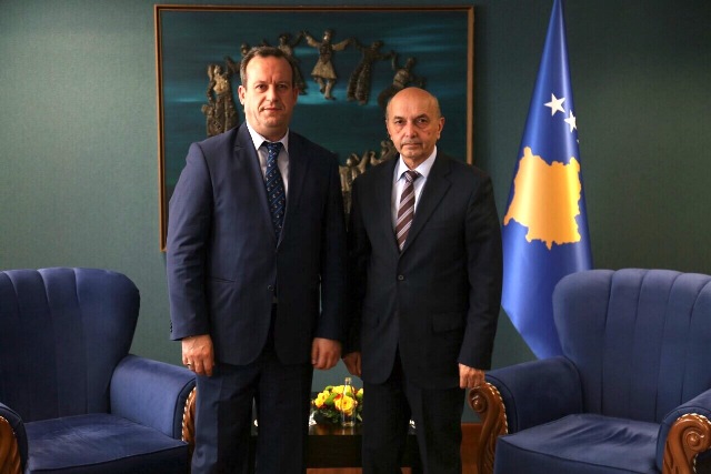 Çerkezi takon Kryeministrin Mustafa