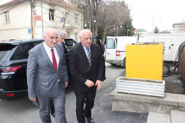 Kryetari Haliti priti në takim ish presidentin shqiptar Alfred Moisiu