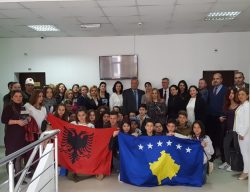 Mësuesit vullnetarë të shqipes në Greqi