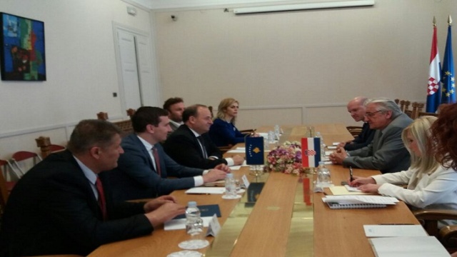 Një delegacion i Komisionit për Punë të Jashtme po realizon vizitë zyrtare në Kroaci